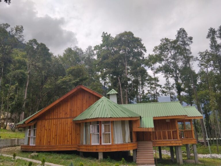 Luxury Wooden Cottages