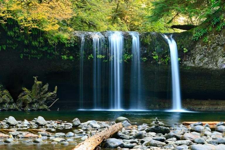 Waterfall Cascades